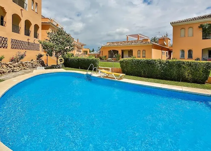 Luxury Banus Puerto Golf * Μαρμπέλλα